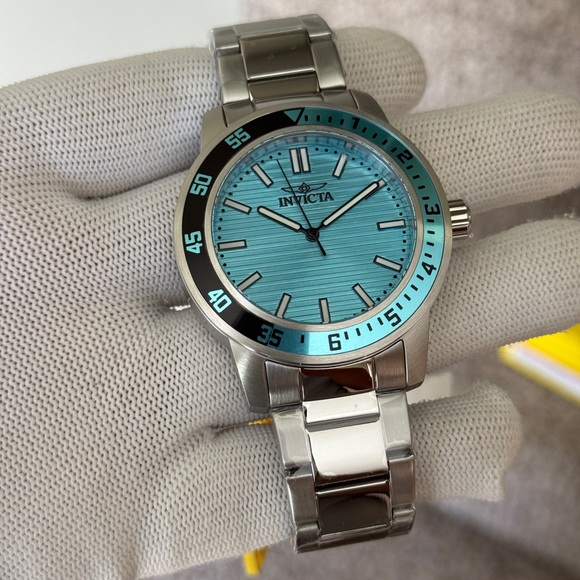 Invicta Silver sky Blue Men's Watch - Picture 2 of 11